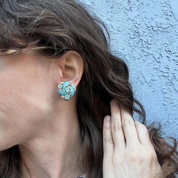 Vintage Clip On Earrings Set with Napier, Lisner, Agate Womens Mid Century - Picture 5 of 7